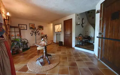Cabris (06530)