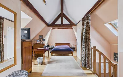 + 1 Studio Indépendant Asnières-Sur-Seine (92600)