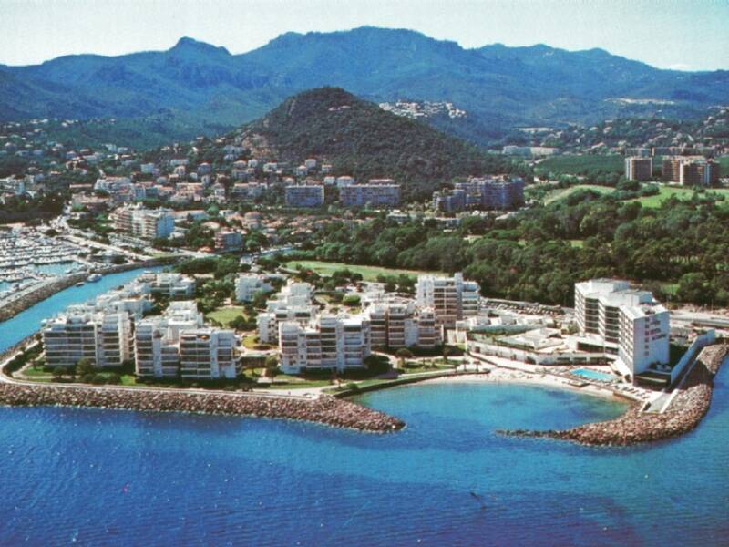 Mandelieu-La-Napoule (06210)