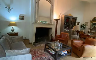 (Maison + Appt + Local Commercial) Bougival (78380)
