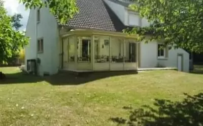 Nemours (77140)