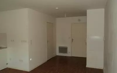 Nantes (44300)