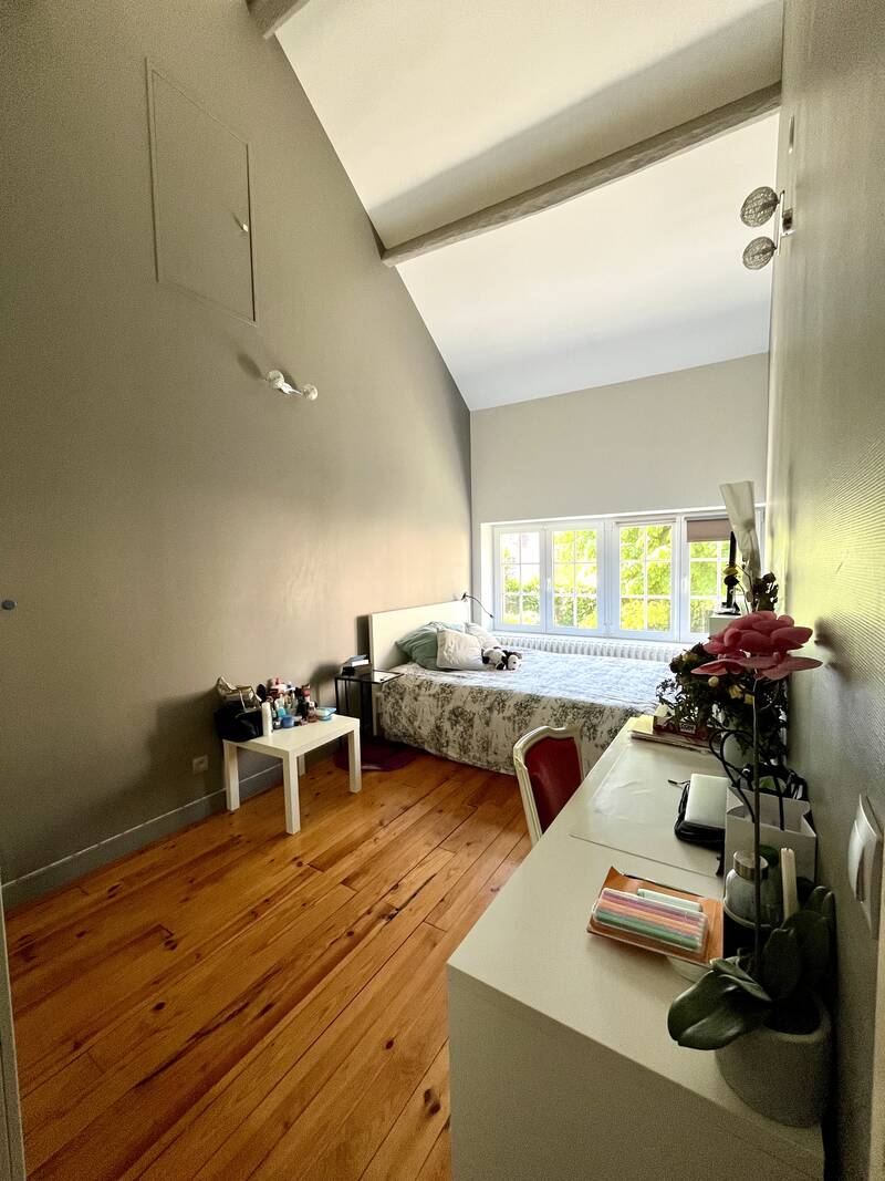 Mézières-Sur-Seine (78970)
