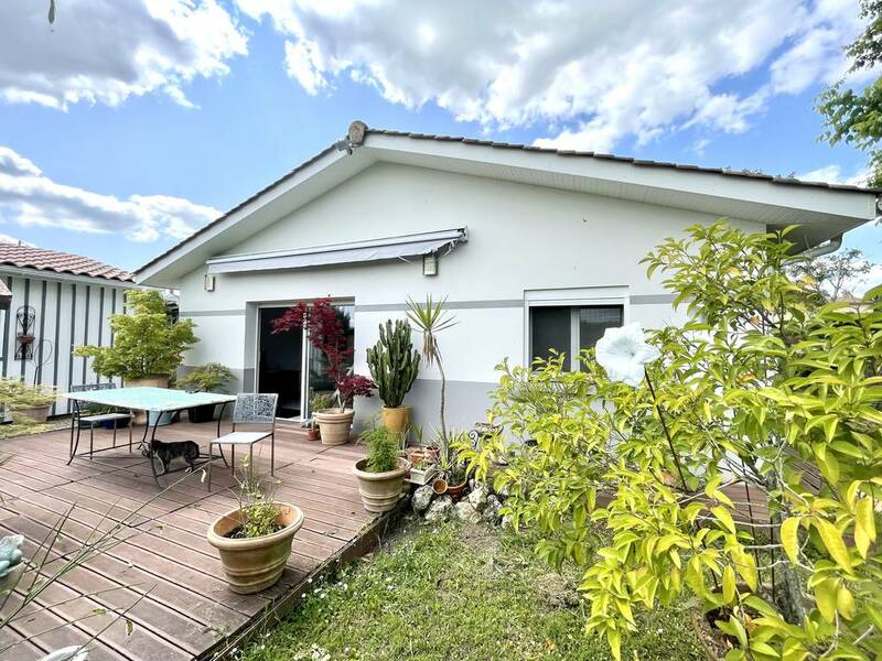 Izon (33450)