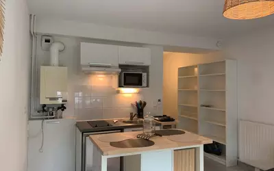 Nantes (44000)