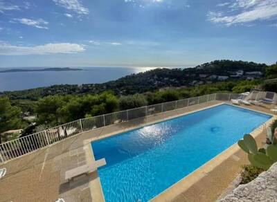 Vente appartement studio Hyères (83400)