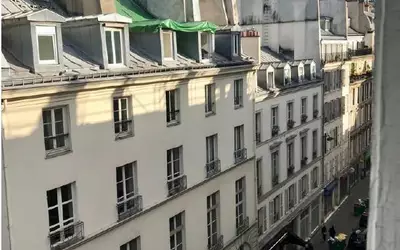 Paris 9E