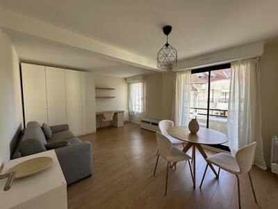 Location appartement studio Noisy-le-Grand (93160)