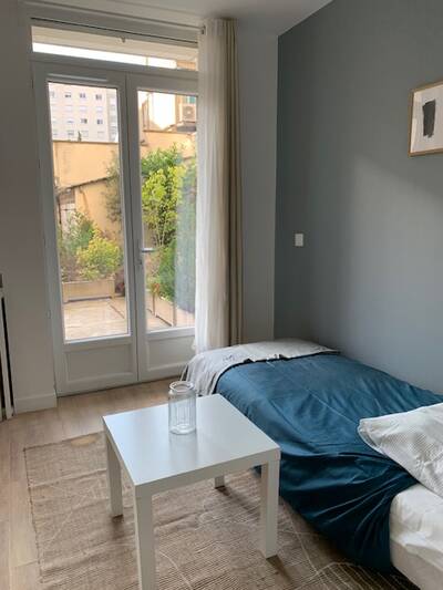 Location appartement studio Paris 15e