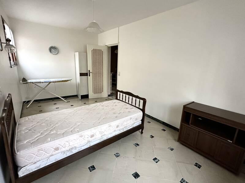 Fresnes (94260)