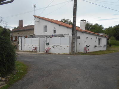 Vente maison 4 pièces Benest (16350)