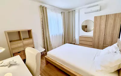 Toulon (83000)