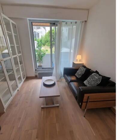 Location appartement 2 pièces Paris 17e