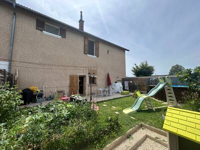 Vente maison 4 pièces Saint-Étienne-de-Saint-Geoirs (38590)