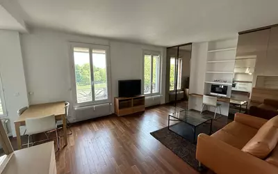 Puteaux (92800)