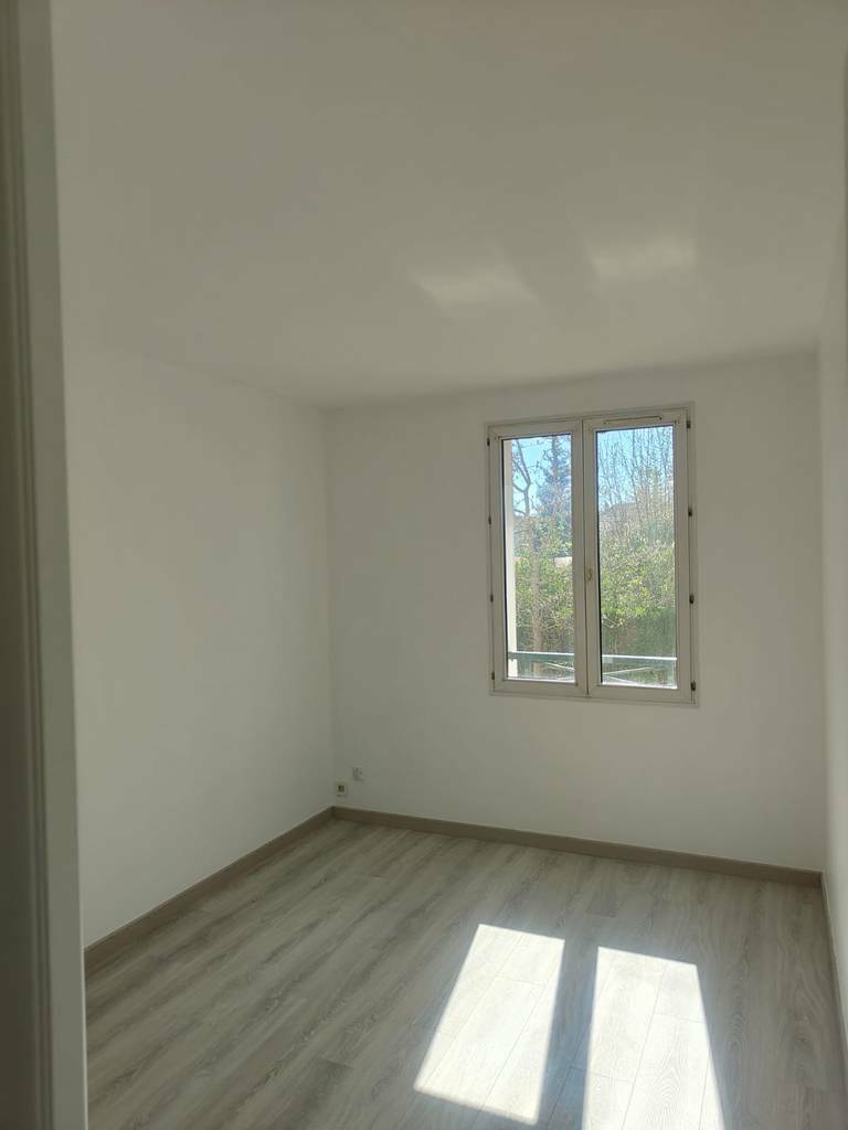 Melun (77000)