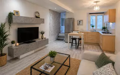 Grenoble (38000)