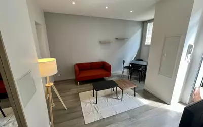 Rouen (76000)