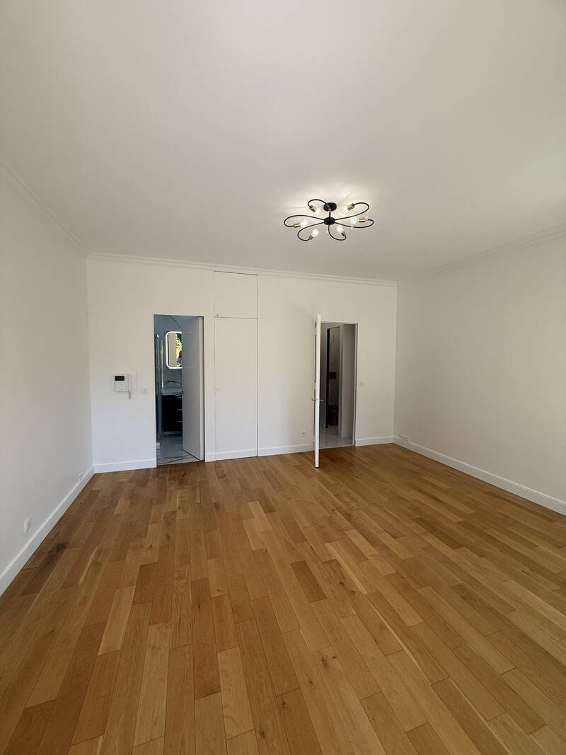 Neuilly-Sur-Seine (92200)