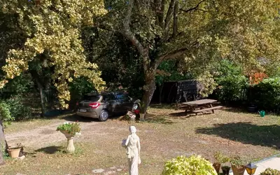 Pessac Bordure De La Forêt Du Bourgailh