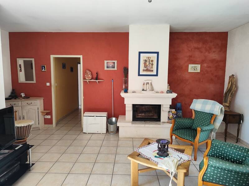 Rousset-Les-Vignes (26770)