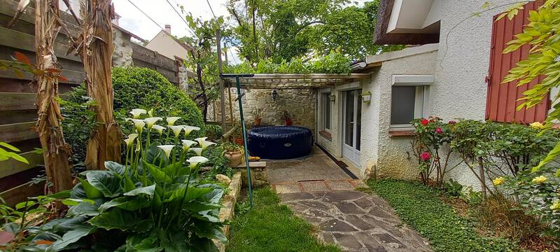 Jouy-Le-Moutier (95280)