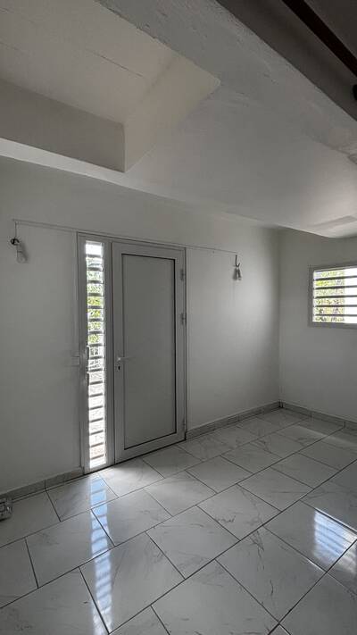 Location maison 2 pièces Baillif (97123)