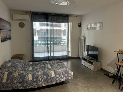 Location appartement studio Antibes (06)