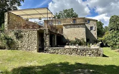 Simiane-La-Rotonde (04150)