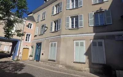 Chartres (28000)