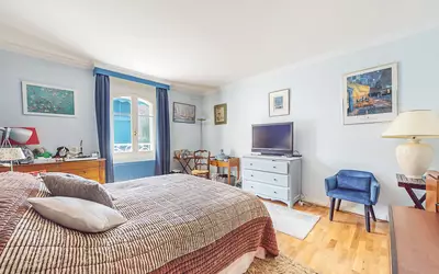 Lampaul-Guimiliau (29400)