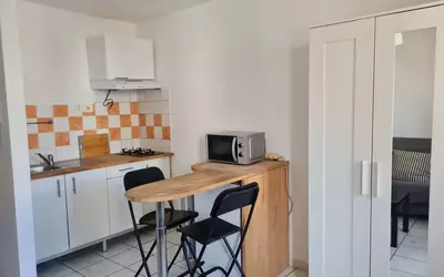 Toulon (83000)