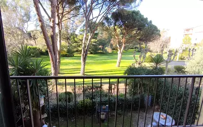 Fréjus (83600)
