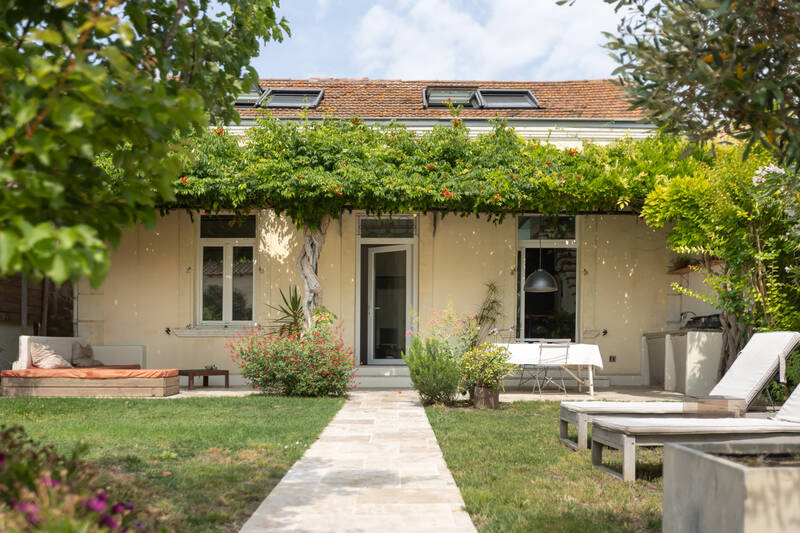 Arles (13104)