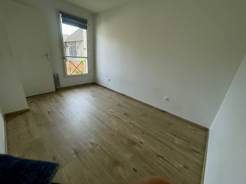 Houdan (78550)