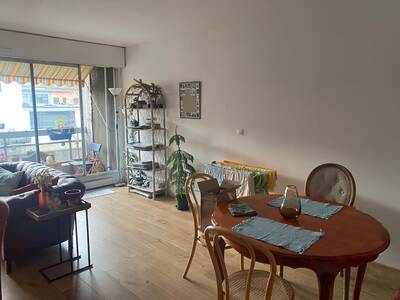 Location appartement 4 pièces Paris 19e