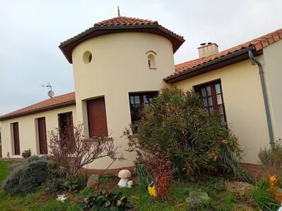 Vente maison 5 pièces Saint-Martin-de-Mâcon (79100)