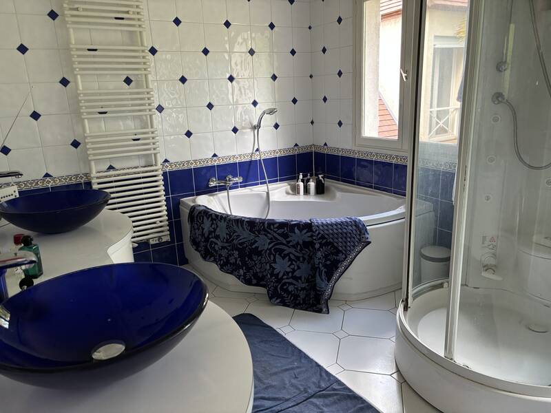 Jouy-En-Josas (78350)