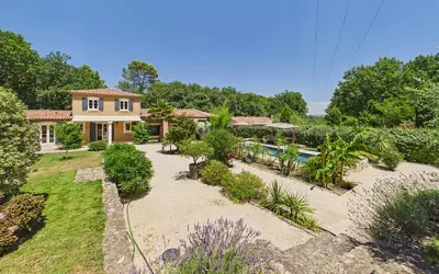 Rochefort-Du-Gard (30650)
