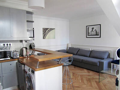 Location appartement studio Paris 7e