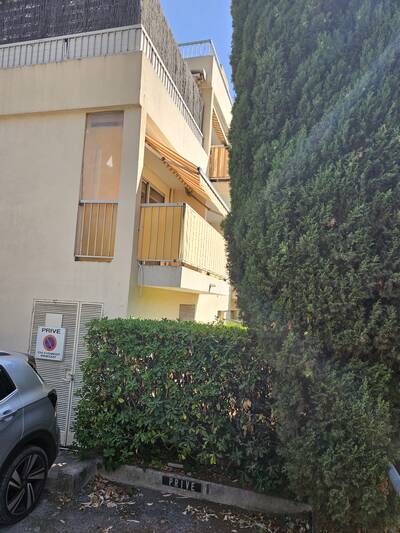 Vente appartement 2 pièces Saint-Laurent-du-Var (06700)