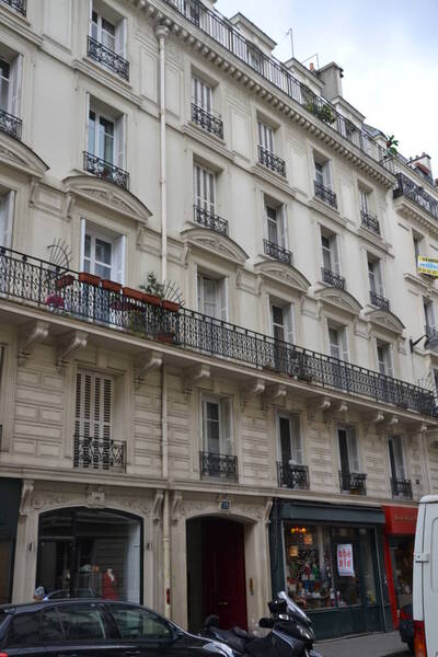 Location appartement studio Paris 9e