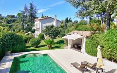 Mougins
