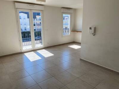 Location appartement 2 pièces Pontault-Combault (77340)