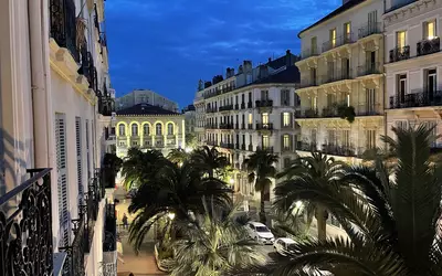 Toulon (83000)
