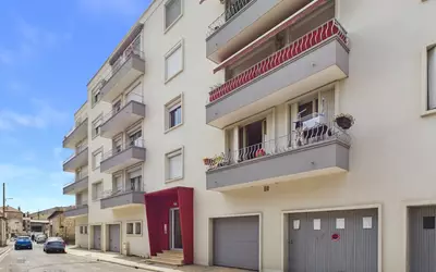 Nîmes (30000)