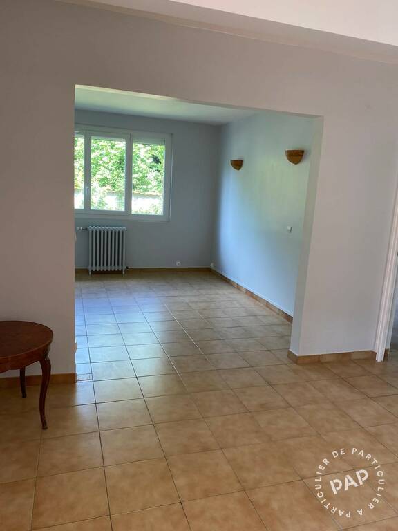 Location immobilier 1.300&nbsp;&euro; Montmorency