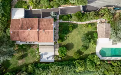 Mougins