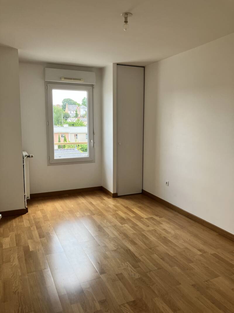 Nantes (44000)