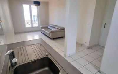 Nanterre (92000)